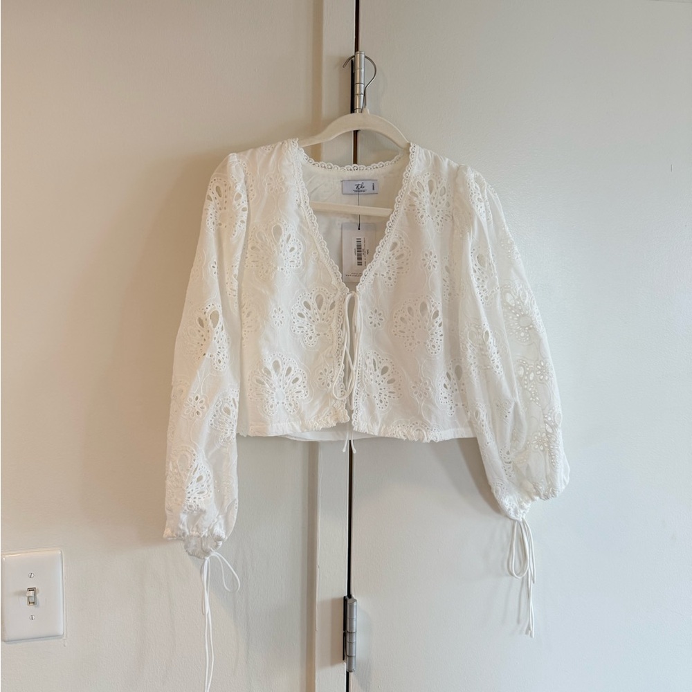Stile Eyelet Cropped Tie Blouse